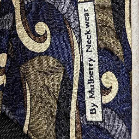 ZIGGURAT Longs Mulberry Neckwear Mens Designer Ties 100% Silk. Made in USA - Picture 5 of 11